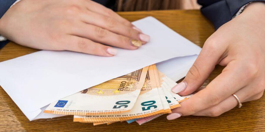 ¿Cómo se calcula la indemnización en caso de despido colectivo?